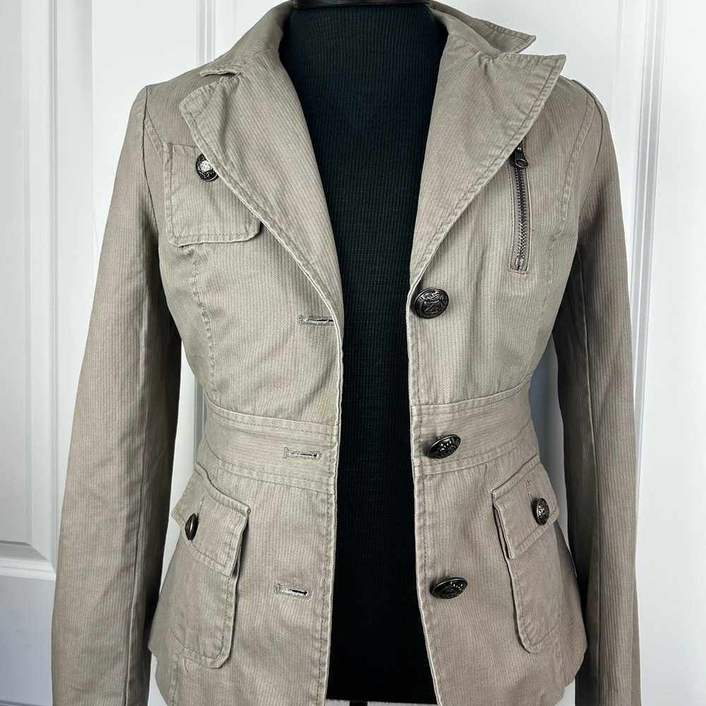 Ambition Women's Utility Jacket in Beige